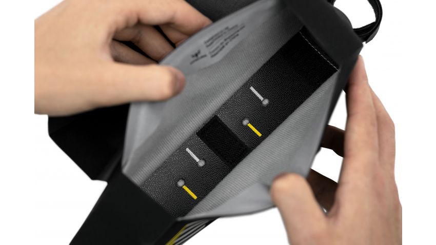 Racing Bolt-on-Top Tube Pack (1L)